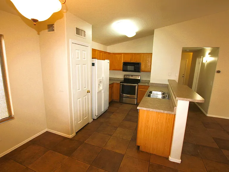 12437 W Via Camille — Photo 6