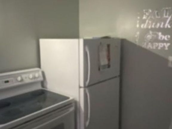 4th image of 434 Rooney Ave