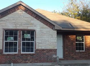 1708 N Wilhite St, Cleburne, TX 76031