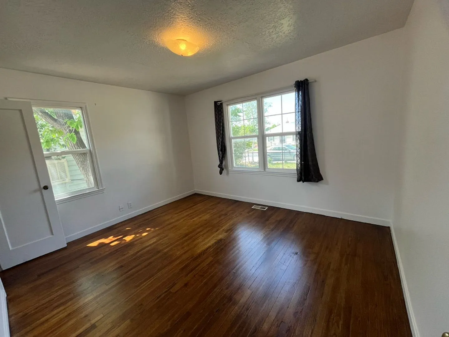 2 bed, 742 sqft, $1,450 — Photo 4