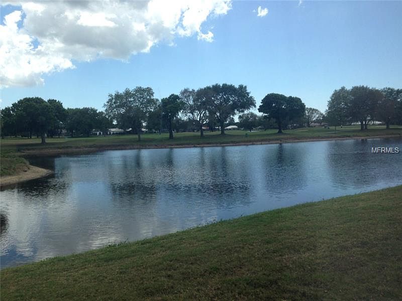 1st image of 817 Country Club Cir