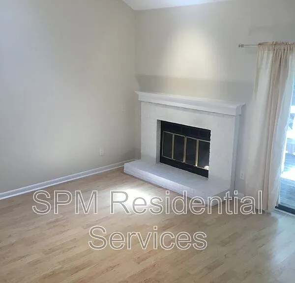 1800 Eastwood Rd #166 — Photo 5