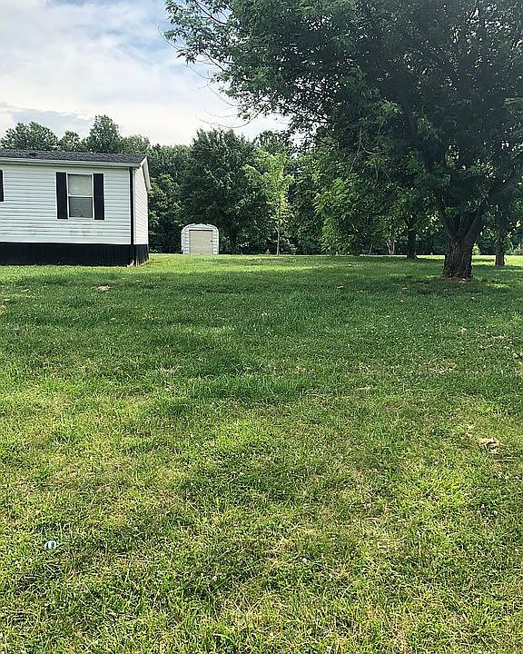 2nd image of 320 Edgewood Rd