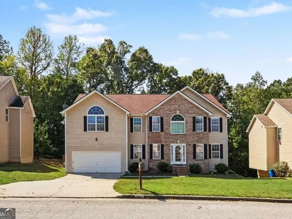 5027 Estonian Dr, Fairburn, GA 30213