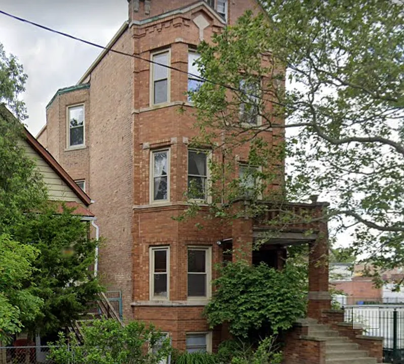 Building Photo 3
