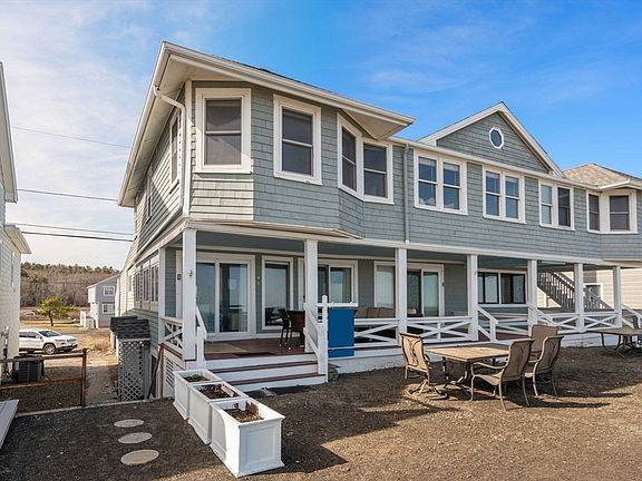 3rd image of 44 Long Bch #1