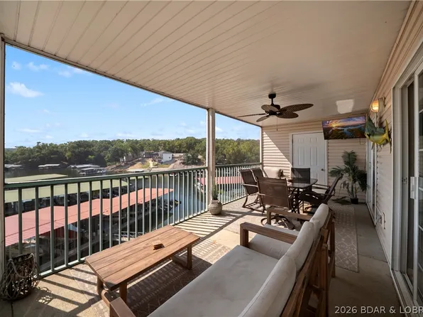 305 Highland Shores Dr #3A, Lake Ozark, MO 65049