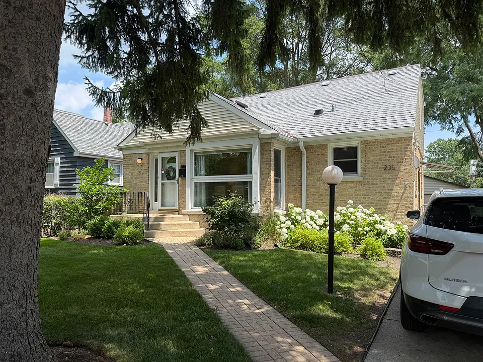 235 Nordica Ave