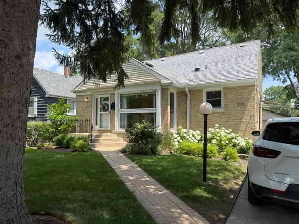 235 Nordica Ave, Glenview, IL 60025