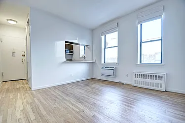 Rented by Urbane Brokerage