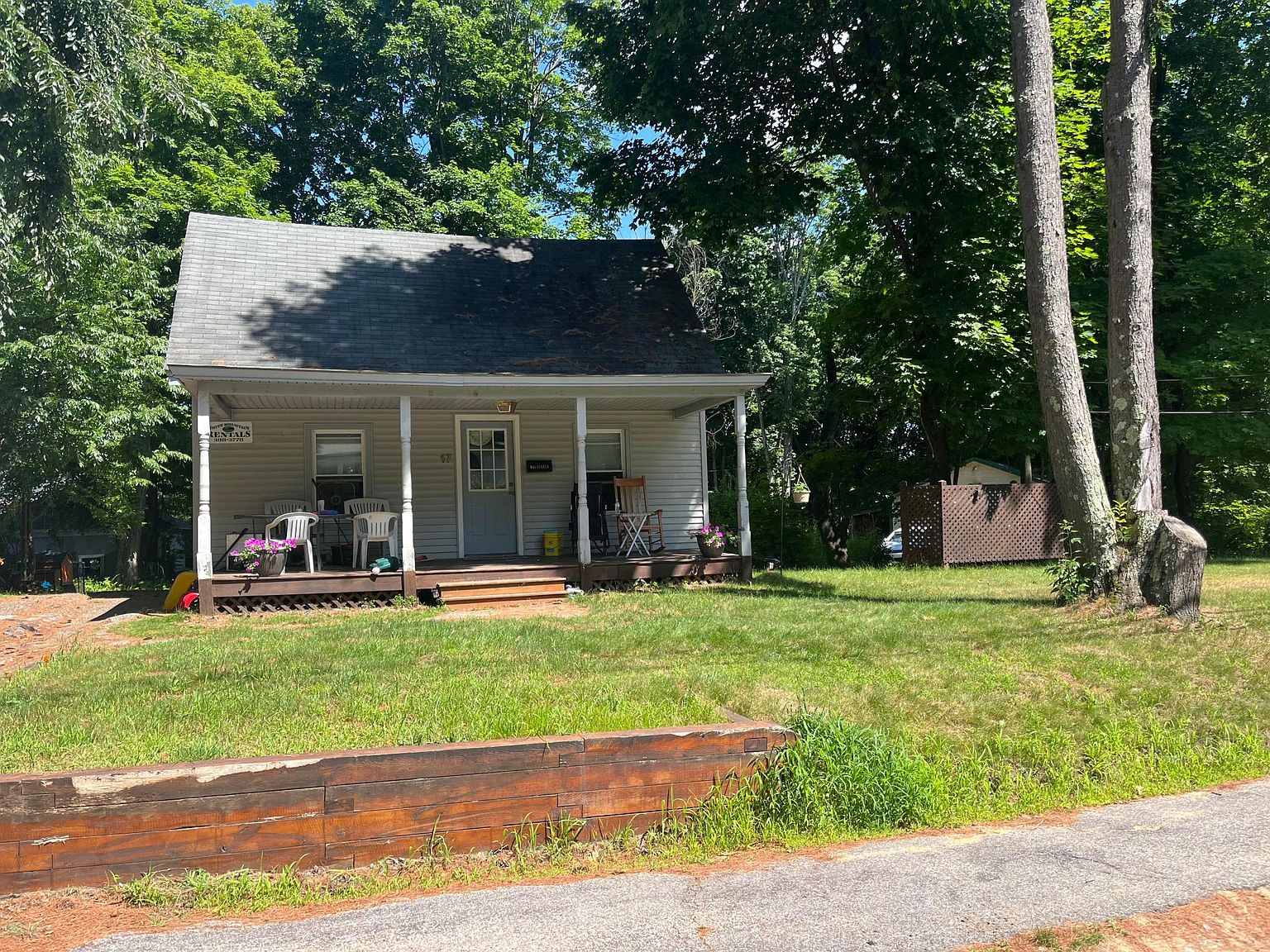 17 Langdon St, Plymouth, NH 03264 Zillow