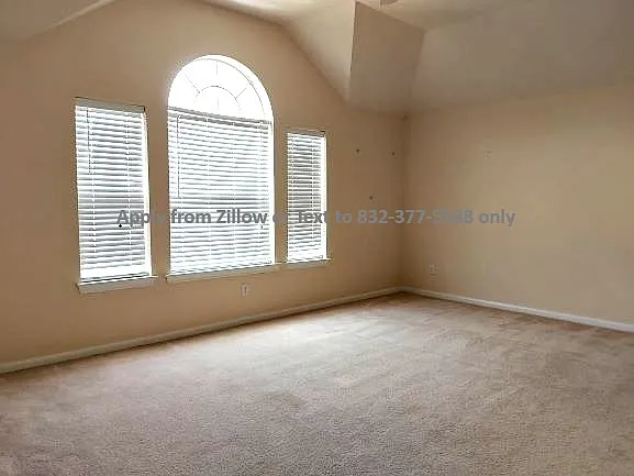 822 Forest Thicket Ln — Photo 4