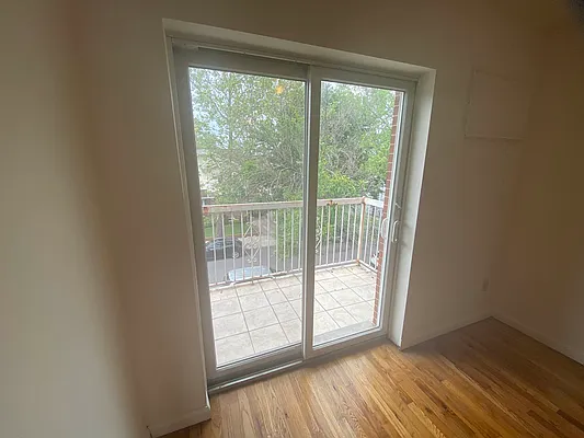 Rented by BUZZ REALTY | media 15