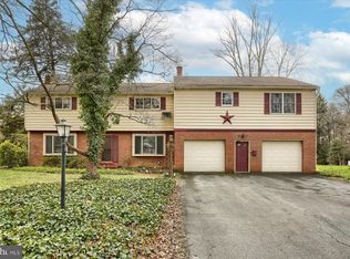 1558 Linden Ave, Lancaster, PA 17601