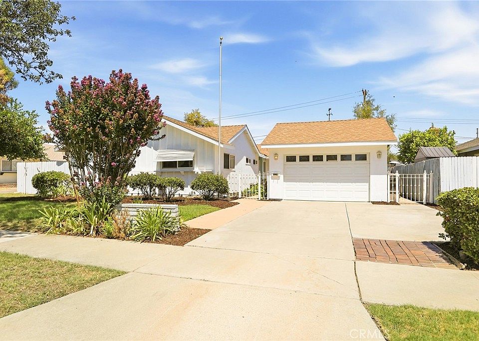 1st image of 8771 Harper Ct