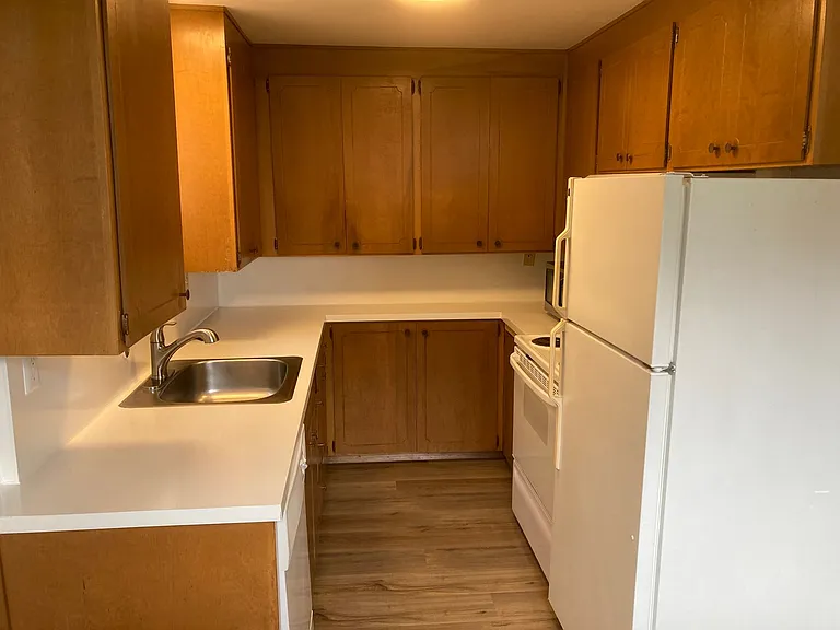 6549 California Ave SW — Photo 26