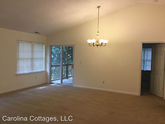 5th image of 284 Creeks End Cir