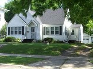 310 2nd Ave NE, Waseca, MN 56093