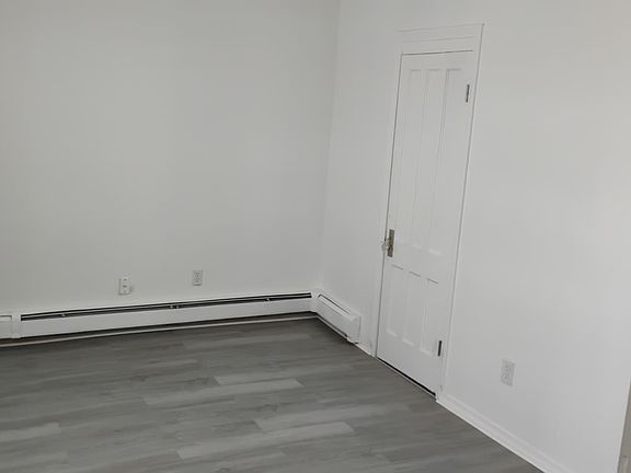 3rd image of 263 6th St #2