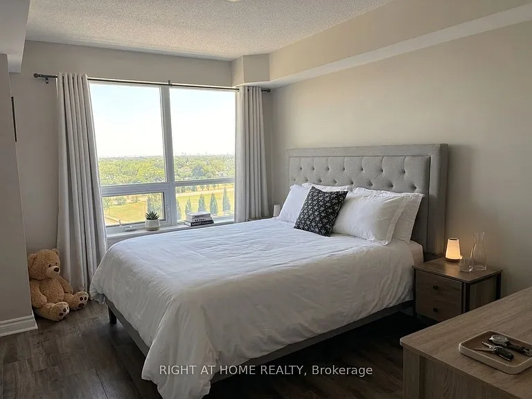 1060 Sheppard Ave W #909 — Photo 14