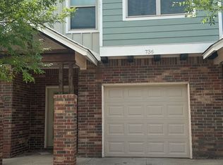 736 SW 14th St, Moore, OK 73160