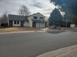 2216 S Eagle Ct, Aurora, CO 80014