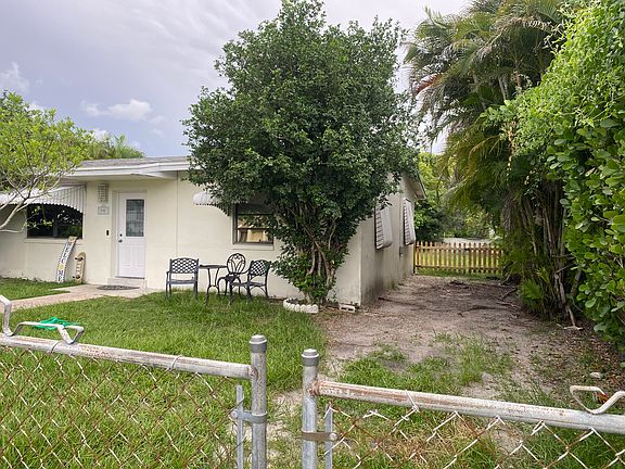 4th image of 9385 SW 170th St
