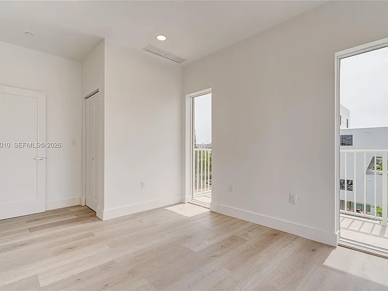 816 84th St #2 — Photo 18