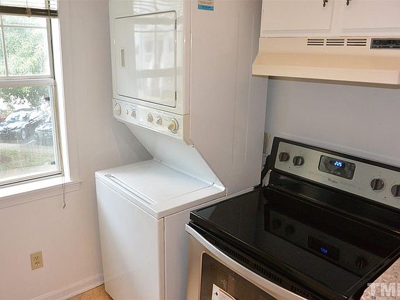 4th image of 109 Kingsbury Dr