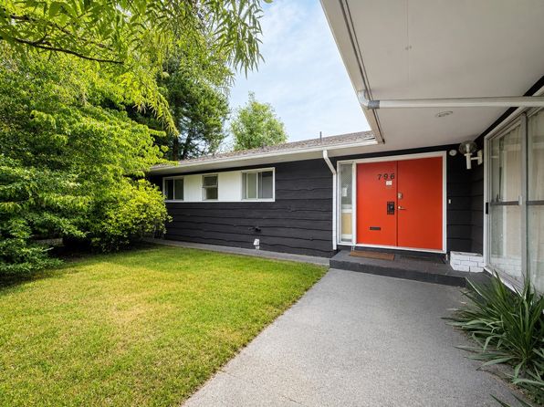 5 bedroom rental in Vancouver in Vancouver