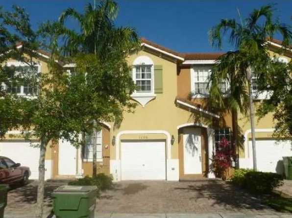 1136 NW 31st St, Miami, FL 33127