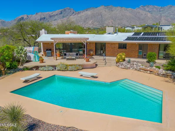 5025 E Calle Barril, Tucson, AZ 85718