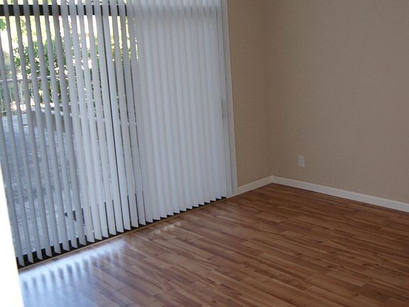 5th image of 330 N Civic Dr APT 309
