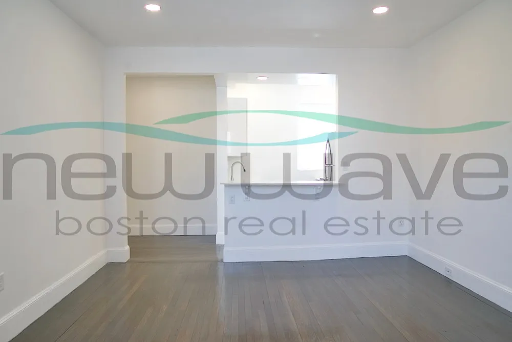 2 bed, 750 sqft, $3,750 — Photo 3