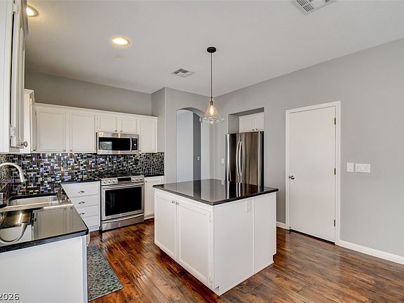 5th image of 6812 Urania Ct