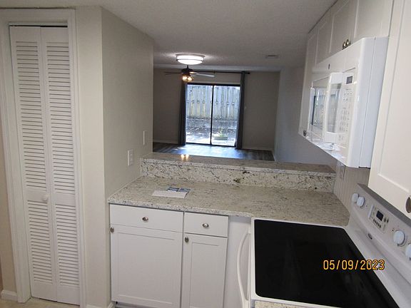 4th image of 6703 Jefferson Pl APT A4