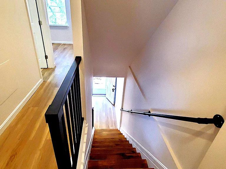 Eastern Ave — Photo 17