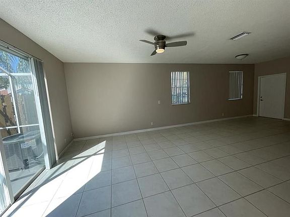 3rd image of 3739 San Simeon Cir