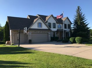 6059 Caitlin Lndg, Grand Blanc, MI 48439