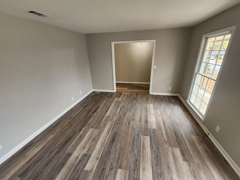 5401 Lichfield Rd — Photo 9