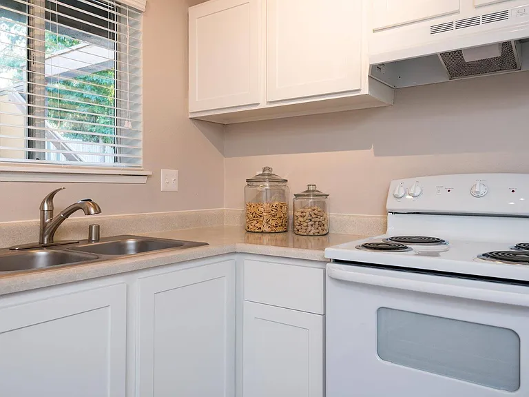 Cielo Apartments | Kitchen