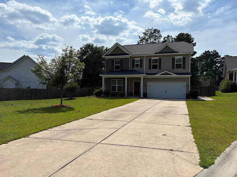 64 Leatherwood Dr — Photo 2
