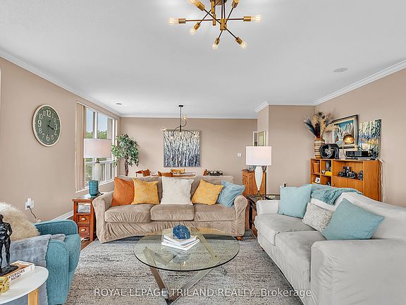 4th image of 353 Commissioners Rd W #312