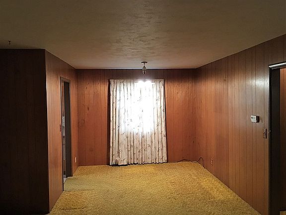 3rd image of 2304 6th Ave