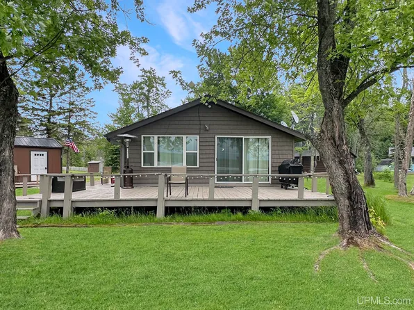 217 E Lake Emily Rd, Crystal Falls, MI 49920