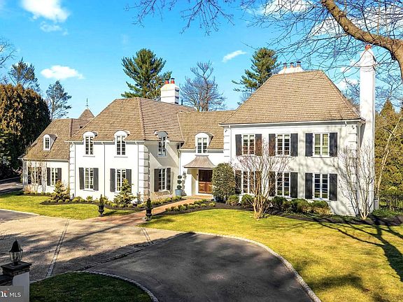 3rd image of 848 Parkes Run Ln