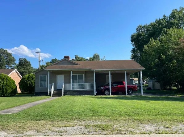 300 W Entrance Rd, Blackstone, VA 23824