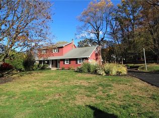 515 Acorn Dr, Easton, PA 18040