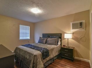 212 W Pioneer Pkwy APT 04, Arlington, TX 76010