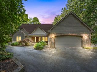 71619 E Pond Creek Dr, Romeo, MI 48065